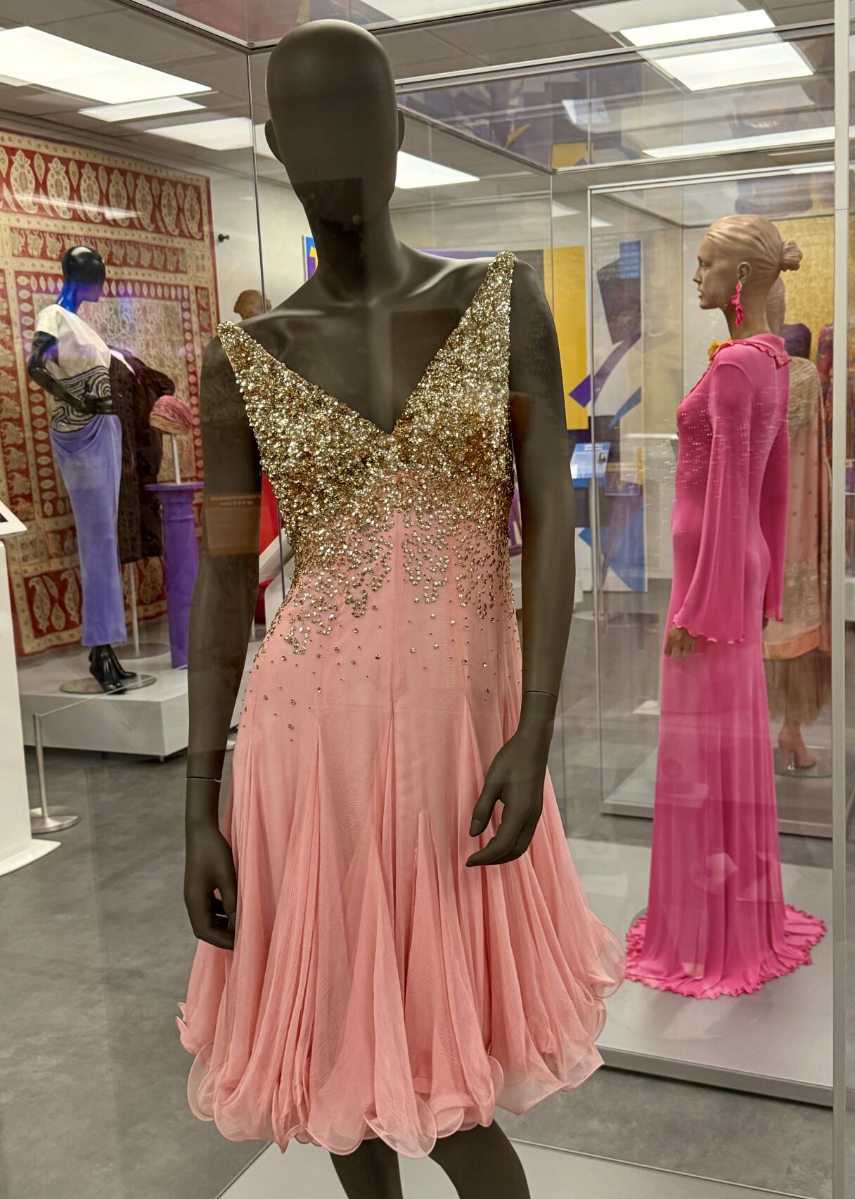 color me fashion 4